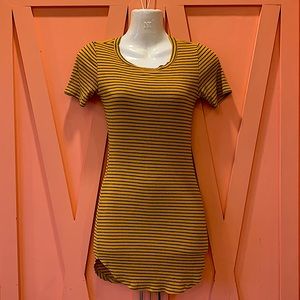 Causal tee shirt dress is a mustered yellow, dress worn once.